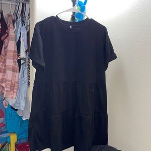 Black M oversized dress. Casual cute and comfy!